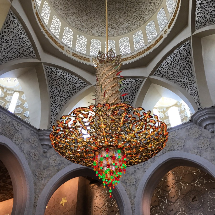 Beautiful Sheikh Zayed Mosque in Abu Dhabi, UAE